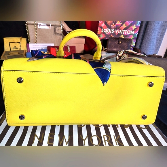 🔥NEW HENRI BENDEL WEST 57th TURNLOCK SATCHEL HANDBAG - Picture 9 of 15